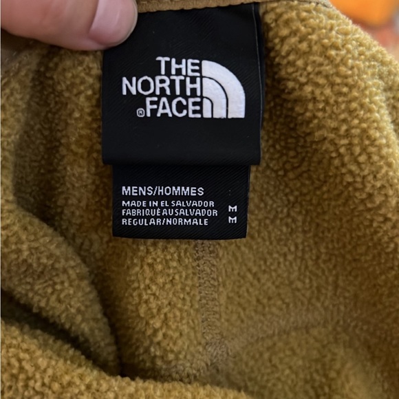 The North Face Men's Textured Cap Rock 1/4 Zip - Picture 4 of 10